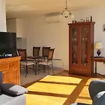 Apartment Lora