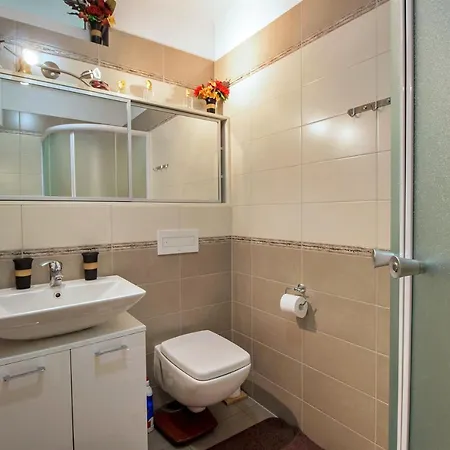 Διαμέρισμα Lora